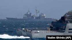 Nava americană USS Vicksburg, în cadrul unor manevre la Marea Neagră. Constanţa, 16 martie 2015