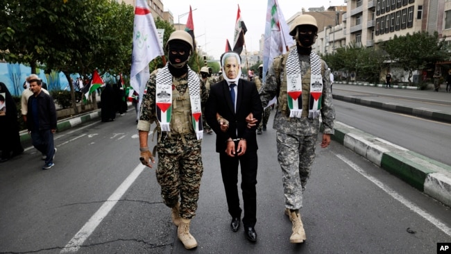 صحنه‌ای از تظاهرات ضد اسرائیلی در تهران، ۲۱ مهر ۱۴۰۲