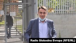 Sadik Ahmetović ispred zgrade državnog Suda i Tužilaštva u Sarajevu (31. maj 2021.)