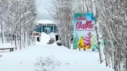 Diňle: Aşgabatda köçelerdäki garyň arassalanmazlygy ilaty surnukdyrýar, köçe-ýol hadysalary bolýar