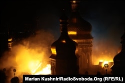 Горить Успенський собор Києво-Печерської лаври. Пожежа вникла після російського удару.Київ, 15 червня 2026 року