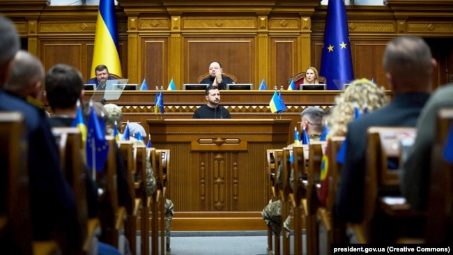 Президент України Володимир Зеленський під час виступу у Верховній Раді. Київ, 19 листопада 2024 року