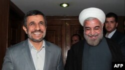 حسن روحانی از اواسط ماه مرداد ریاست دولت ایران را از محمود احمدی‌نژاد تحویل می‌گیرد