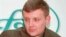Alekszandr Litvinyenko az orosz Szövetségi Biztonsági Szolgálat (FSZB) ezredeseként egy moszkvai sajtótájékoztatón 1998. november 17-én