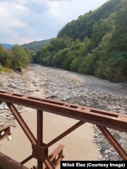 Hidroelektrane se grade na granici sa Nacionalnim parkom Sutjeska koji obuhvata šire područje sliva rijeke Sutjeske, uključujući strogo zaštićeni rezervat, prašumu Perućicu, kao i dijelove planina Maglić i Volujak, august 2024.