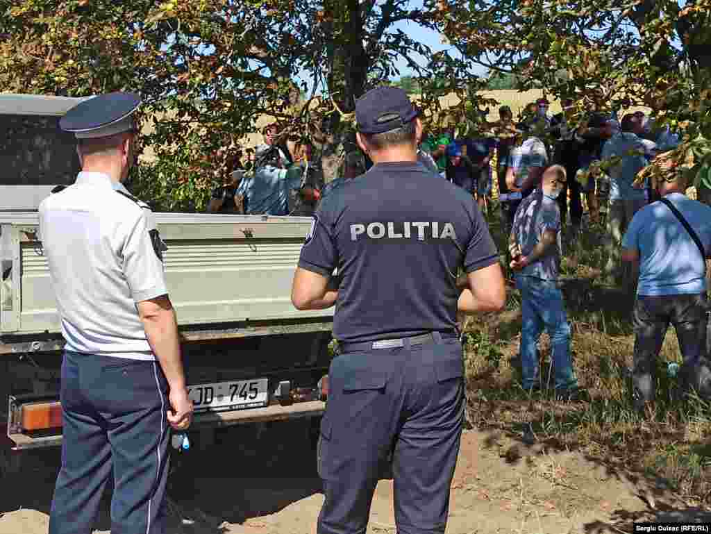 Polițiști de veghe la protest