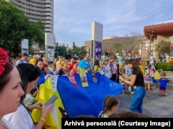 Alături de alți ucraineni, Viktoriia a participat la multe evenimente organizate pentru sprijinul ucrainenilor.