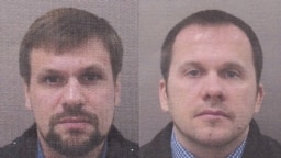 Anatolij Csepiga és Alexander Miskin orosz GRU-ügynökök a cseh rendőrség által kiadott képen, 2021. április 18.