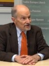 Former US Diplomat: 'Right Moment Is Now' To Implement New Russia Sanctions Law