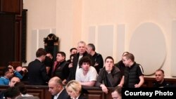 ფოტო არქივიდან: 8 დემონსტრანტის სასამართლო სხდომა