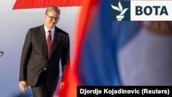 Presidenti i Serbisë, Aleksandar Vuçiq, gjatë një tubimi të SNS-së në Beograd më 27 qershor 2026. 