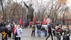 В Алматы отмечают 95-летие Октябрьской революции