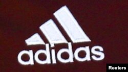 Логотип «Adidas».