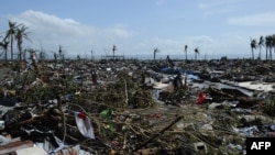 Pamje pas tajfunit Haiyan, Filipine