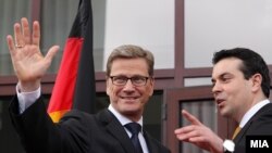 Ministri i Punëve të Jashtme të Gjermanisë Guido Westerwelle gjatë vizitës në Maqedoni