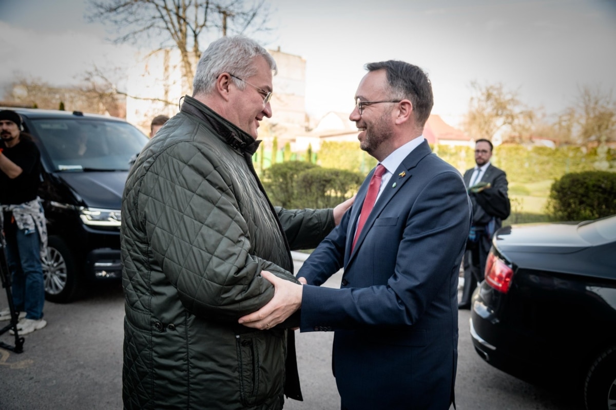 Голова МЗС Бельгії пояснив позицію Брюсселя щодо передачі Україні заморожених російських коштів