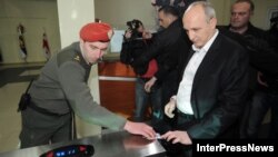 Вано Мерабішвілі прийшов до МВС на допит, 7 грудня 2012 року