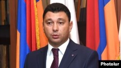 Вице-спикер парламента Армении Эдуард Шармазанов (архив)