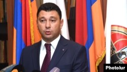 Armenia - Ruling Republican Party spokesman Eduard Sharmazanov at a news conference in Yerevan, 20Aug2015.