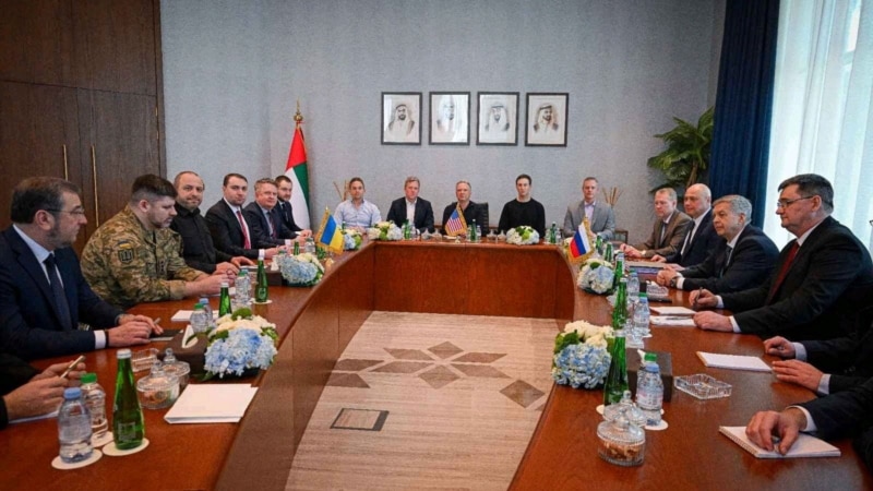 აბუ-დაბიში დახურულ კარს მიღმა გაიმართა რუსეთის, უკრაინისა და აშშ-ის სამმხრივი მოლაპარაკებები