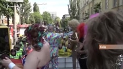 Жизнь ЛГБТ в Крыму: тотальный запрет (видео)