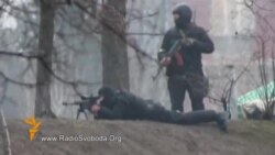 Украинская милиция применяет боевое оружие при перестрелках на улицах Киева