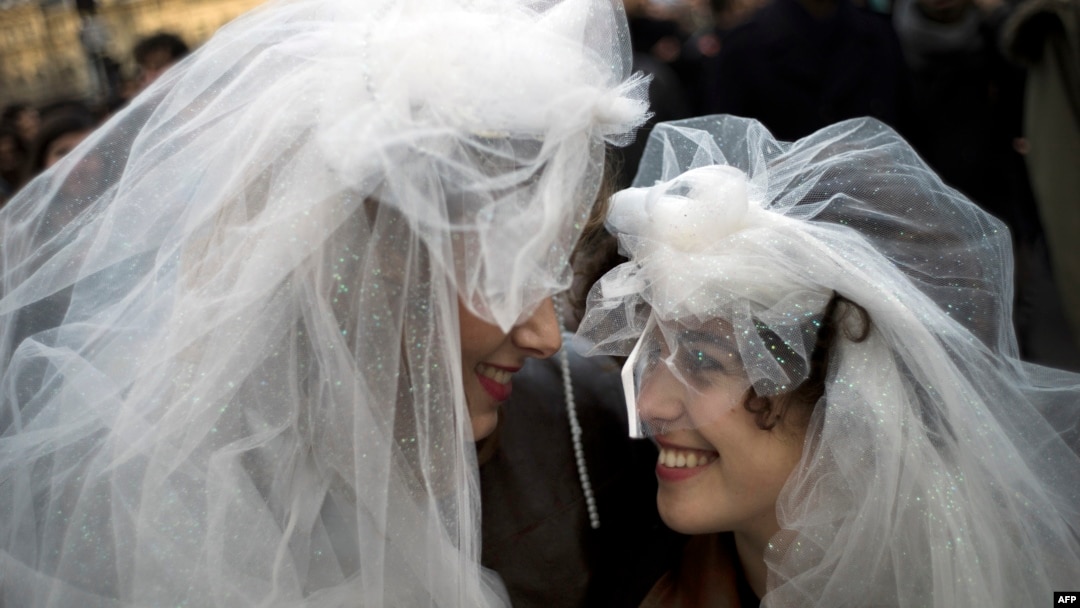 Қызыл шашты кеңсе порносы