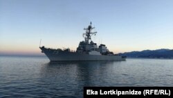 ამერიკული სამხედრო გემი "დონალდ კუკი"