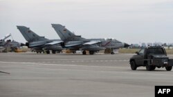 Թուրքիա - Գերմանիայի ռազմաօդային ուժերի Tornado ինքնաթիռները Ինջիրլիքի ռազմակայանում, արխիվ