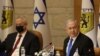 Премьер-министр Биньямин Нетаньяху (справа) и министр обороны Израиля Бени Ганц