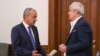 Служебният социален министър Гълъб Донев и президентът на КНСБ Пламен Димитров