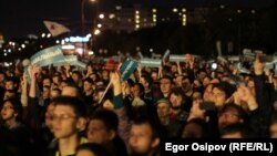 Russian opposition leader Aleksei Navalny's supporters rally in Moscow on September 9.