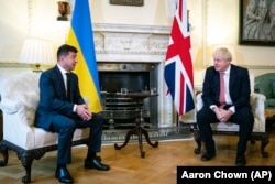Президент України Володимир Зеленський, прем'єр-міністр Великої Британії Боріс Джонсон, 8 жовтня 2020 року