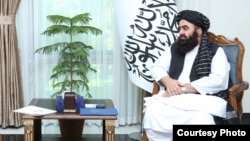 امیرخان متقي
