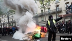 Protest de 1 mai la Paris, Franța.