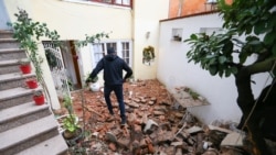 Pamje pas tërmetit të fuqishëm në qytetin kroat të Petrinjës