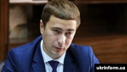 «Суспільство побачить через геопортал відкритих даних, через супутниковий моніторинг, що відбувається з лісовими ресурсами», пообіцяв Роман Лещенко