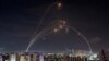Ізраїльська протиракетна система «Залізний купол» перехоплює ракети, запущені зі Смуги Гази, 8 жовтня 2023 року