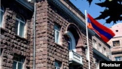 Հայաստան -- ԿԸՀ-ի շենքը Երեւանում, արխիվ