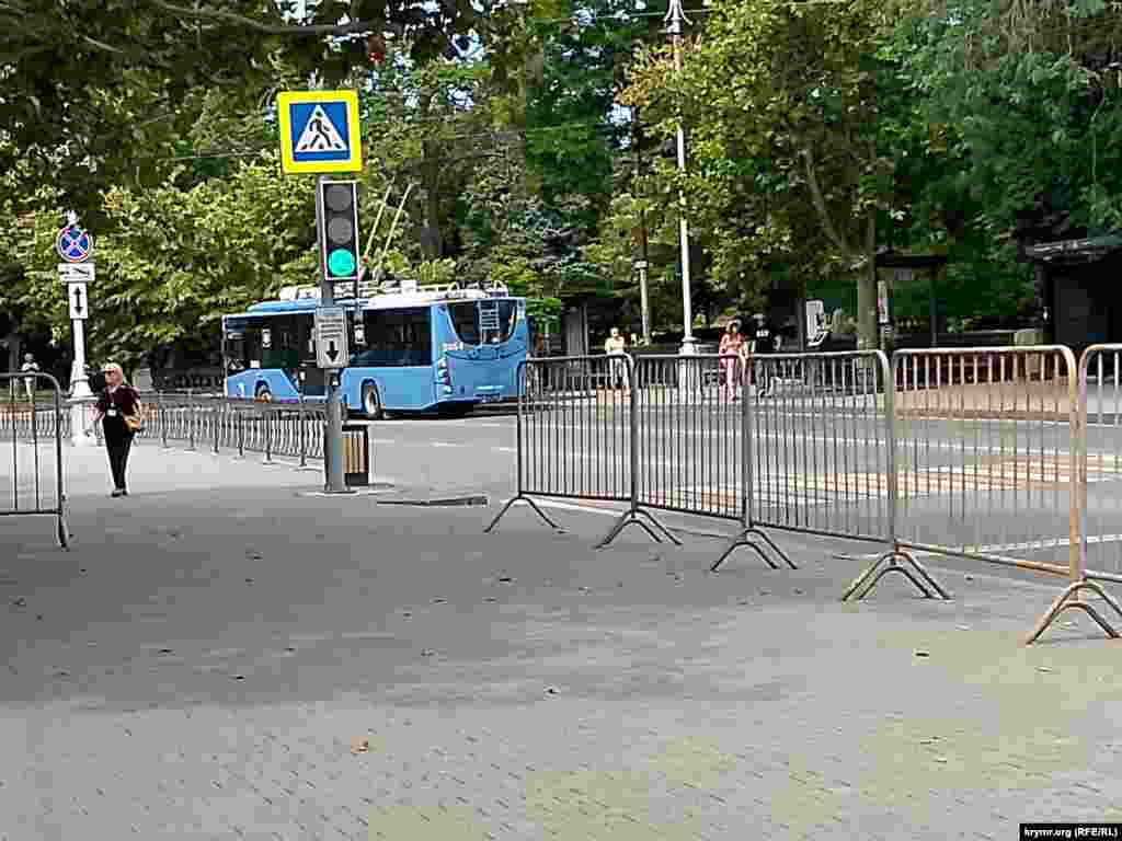 Дороги в центре Севастополя перекрыли заграждениями, проспект Нахимова, Севастополь, 26 июля 2026 года