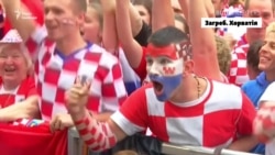 Коли твоя команда забиває гол: емоції вболівальників Хорватії та Франції – відео