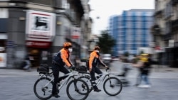 Policija sa maskama na licu patrolira ulicama Brisela
