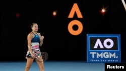 28 січня тенісистка Аріна Соболенко з Білорусі стала переможницею Відкритого чемпіонату Австралії, за що отримає близько 2 млн дол