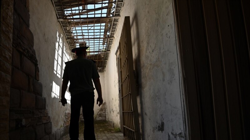 Șeful Penitenciarului nr. 15 Cricova este bănuit că ar fi susținut activitatea unei organizații criminale
