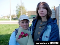Anastasia Peravoshchykava reunites with her mother on May 9.