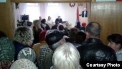 Сход супраць скасаваньня сельсавета ў вёсцы Сьвіслач, Асіповіцкі раён