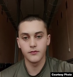 Срочник Данил Буднин