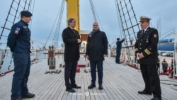 Ministri vanjskih poslova Hrvatske i Crne Gore, Gordan Grlić Radman i Ervin Ibrahimović, na brodu Jadran u Baru, Crna Gora, januar 2025.