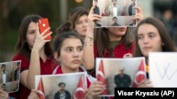 Protest zbog hapšenja i deportacije turskih državljana na Kosovu