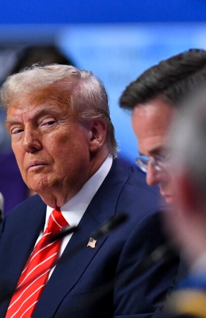 Всички от първите два реда преместете се най отзад Направете